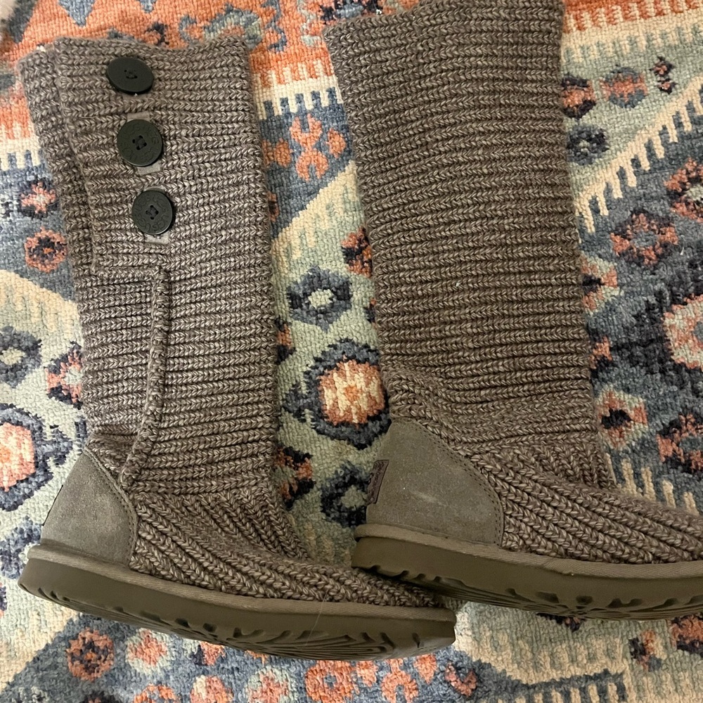 UGG Gray Winter Knit Boots